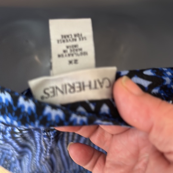 NWT Catherin’s size 2x LS Blue and Black Blouse - Picture 9 of 10